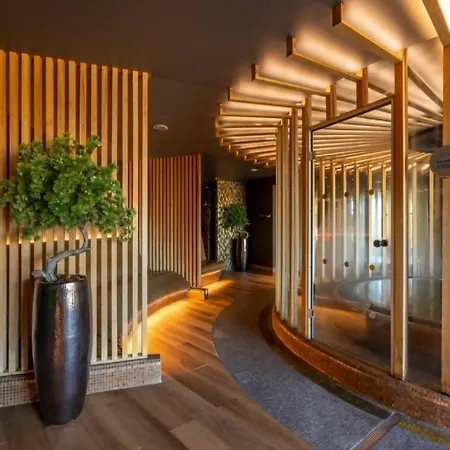Tervise Paradiis 4* Pärnu